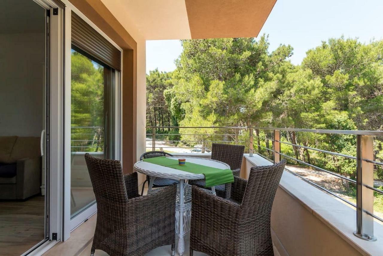 Apartments Beach House Villa Premantura Exterior photo
