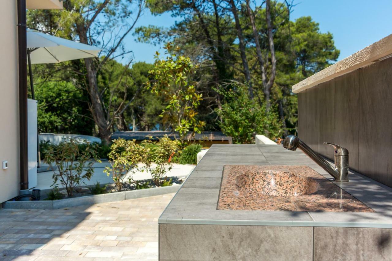 Apartments Beach House Villa Premantura Exterior photo